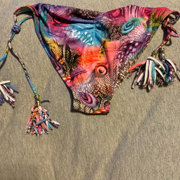 Bikini bottom - Picture 2 of 2